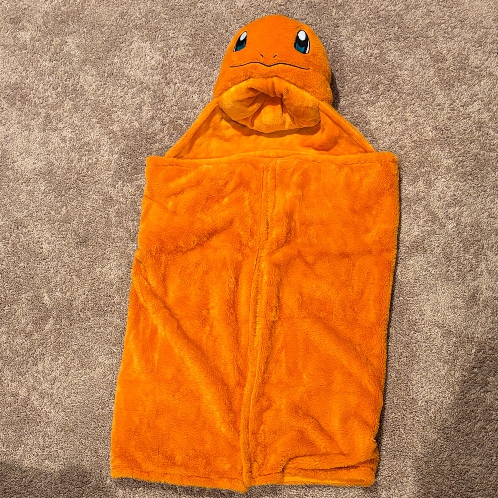 Pokemon Charmander Fuzzy Fleece Hooded Blanket Kids